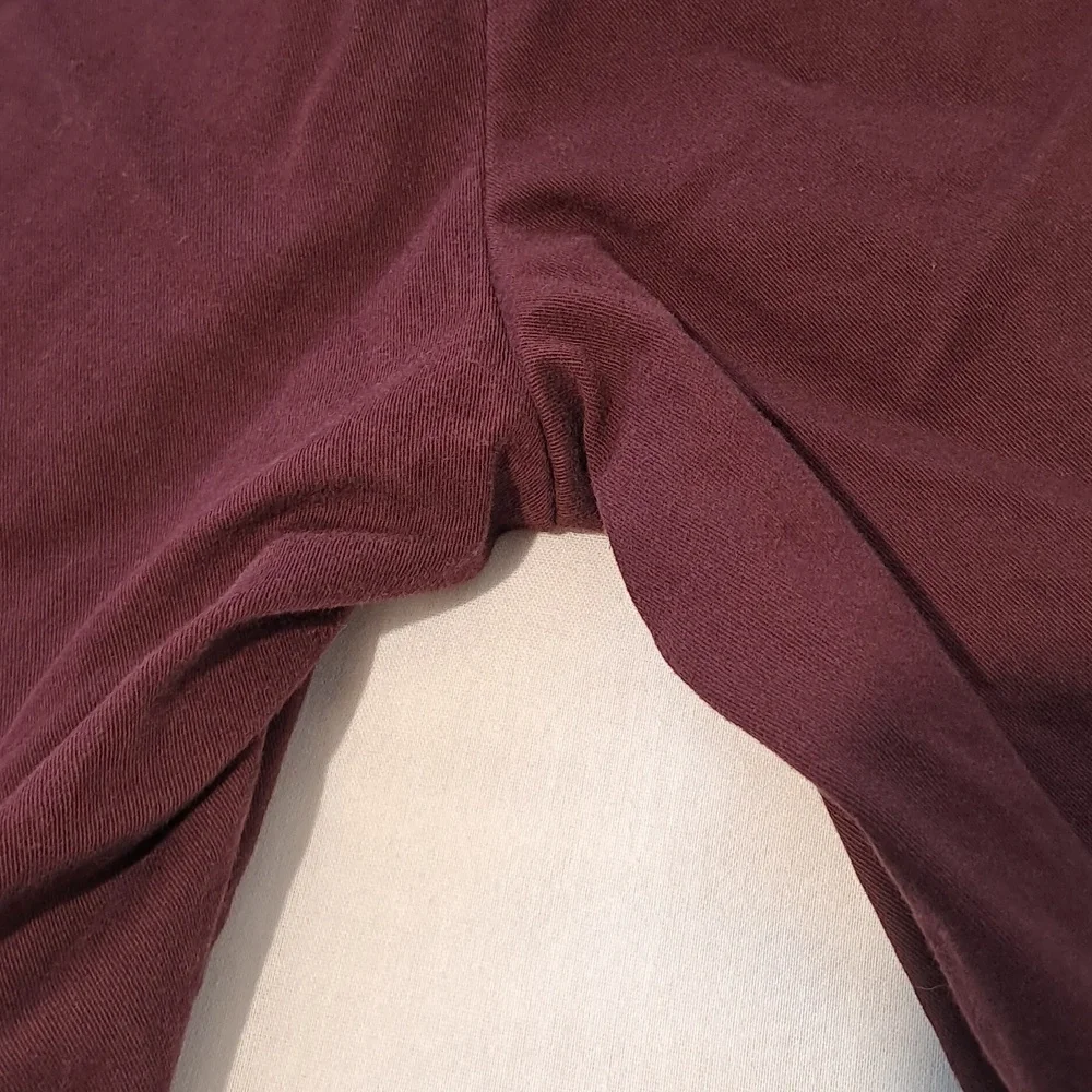 J. Crew Frankie Crop Pants! Burgandy/Plum Color. Womans‎ Size 8 Petite.